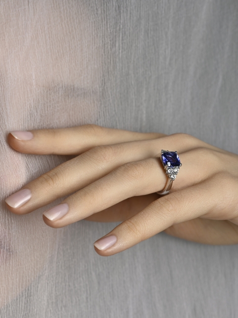 Tanzanite Ring With Diamonds